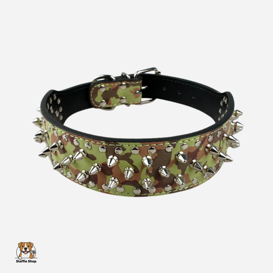 Collier en cuir large clouté