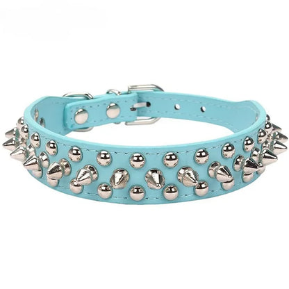 Collier en cuir orné de piques pour Staffie
