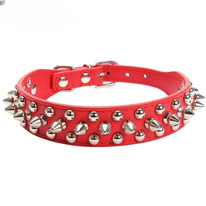 Collier en cuir orné de piques pour Staffie
