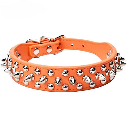 Collier en cuir orné de piques pour Staffie