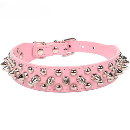 Collier en cuir orné de piques pour Staffie